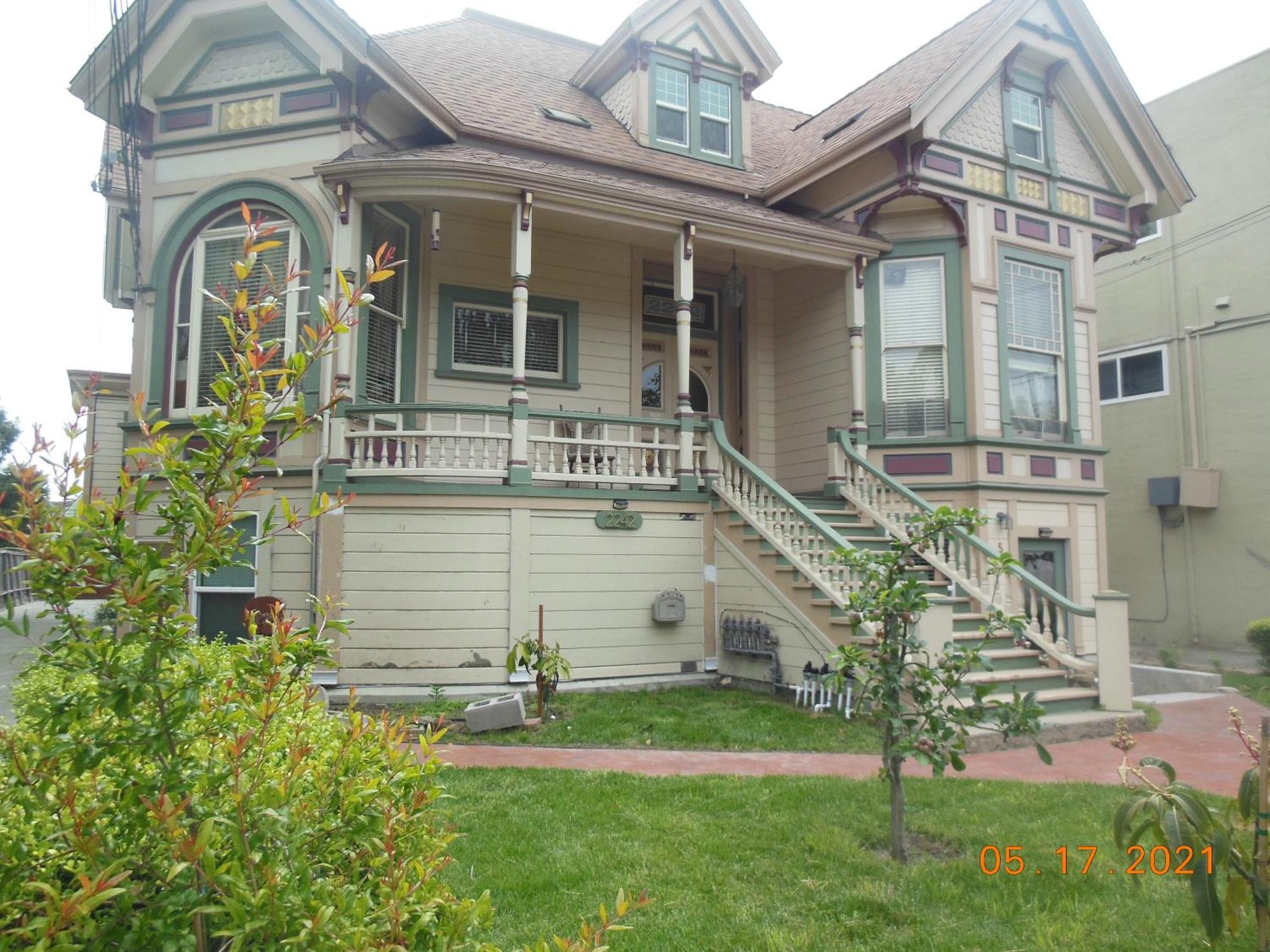 Alameda 3Br Unique Victorian Penthouse With Deck And Outdoor Furniture, Ac, 3 Blocks To Beach & Shopping Center & 2 Free Parking Spaces Екстер'єр фото